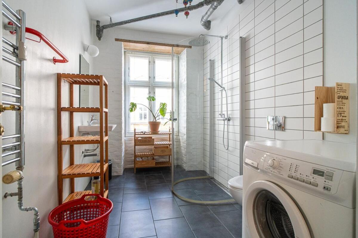 Stylish & Spacious In Trendy Norrebro Copenhaga