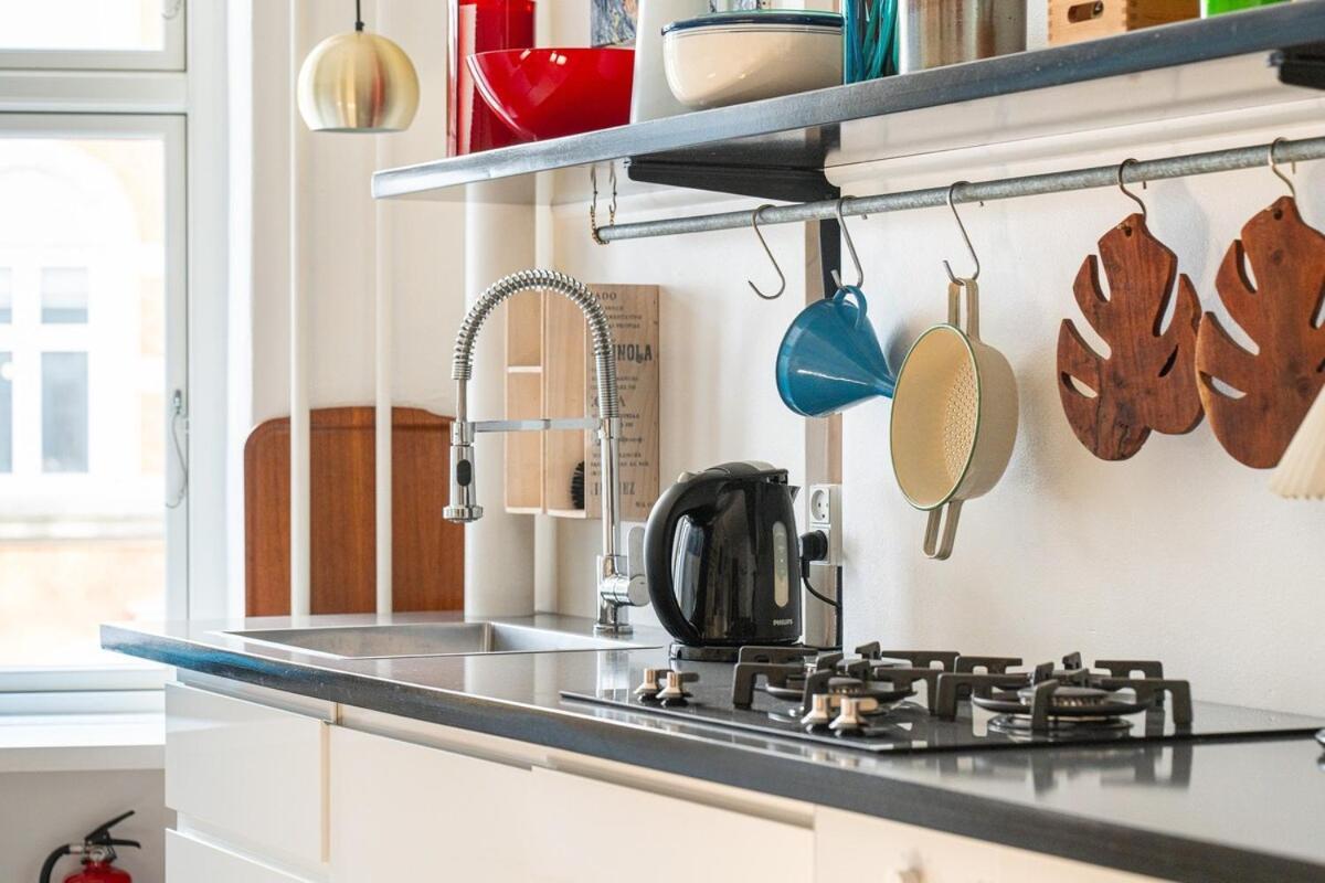 Stylish & Spacious In Trendy Norrebro Apartamento